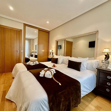 Clarens Guesthouse Кангас дел Нарсеа Екстериор снимка