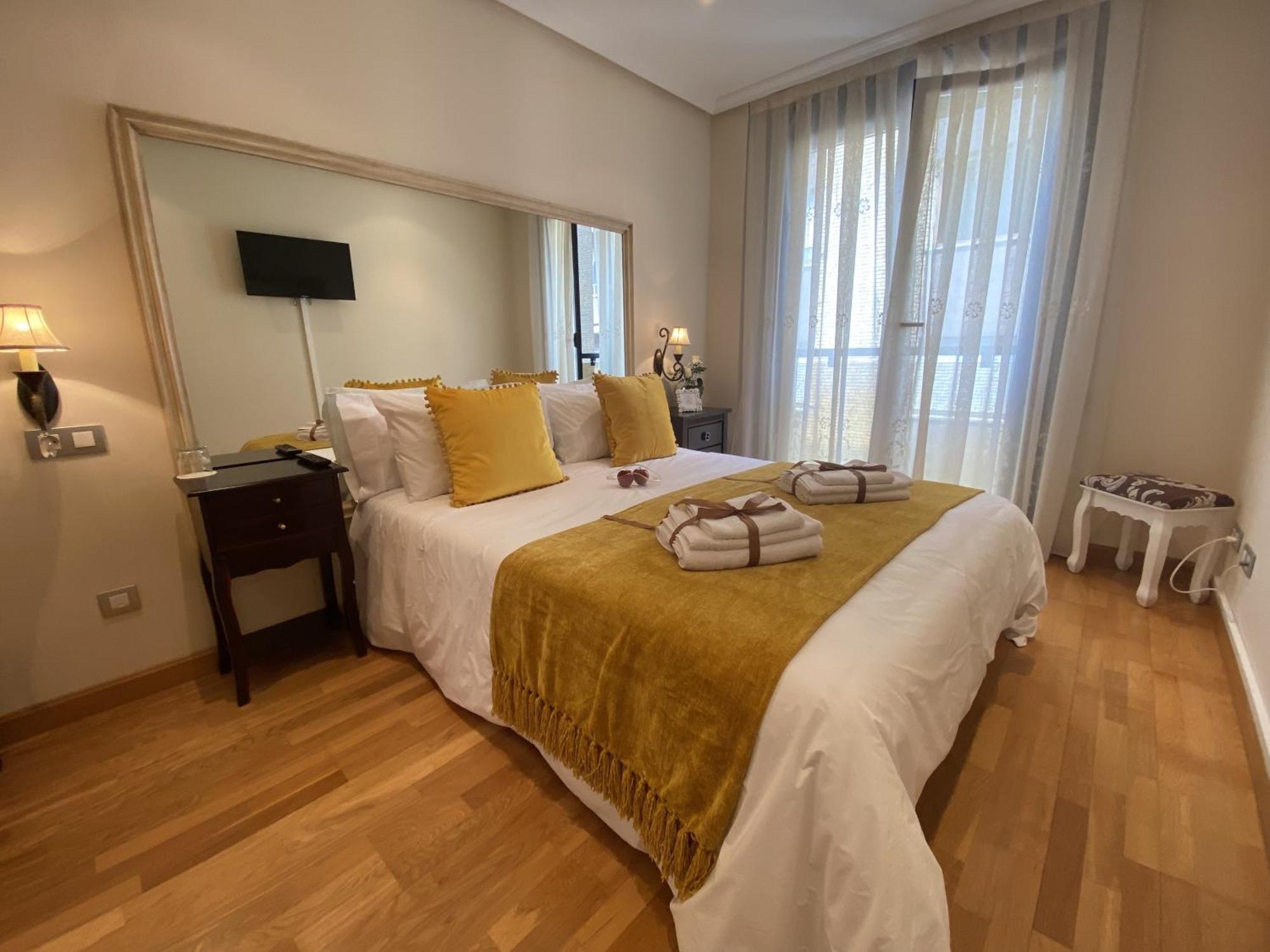 Clarens Guesthouse Кангас дел Нарсеа Екстериор снимка